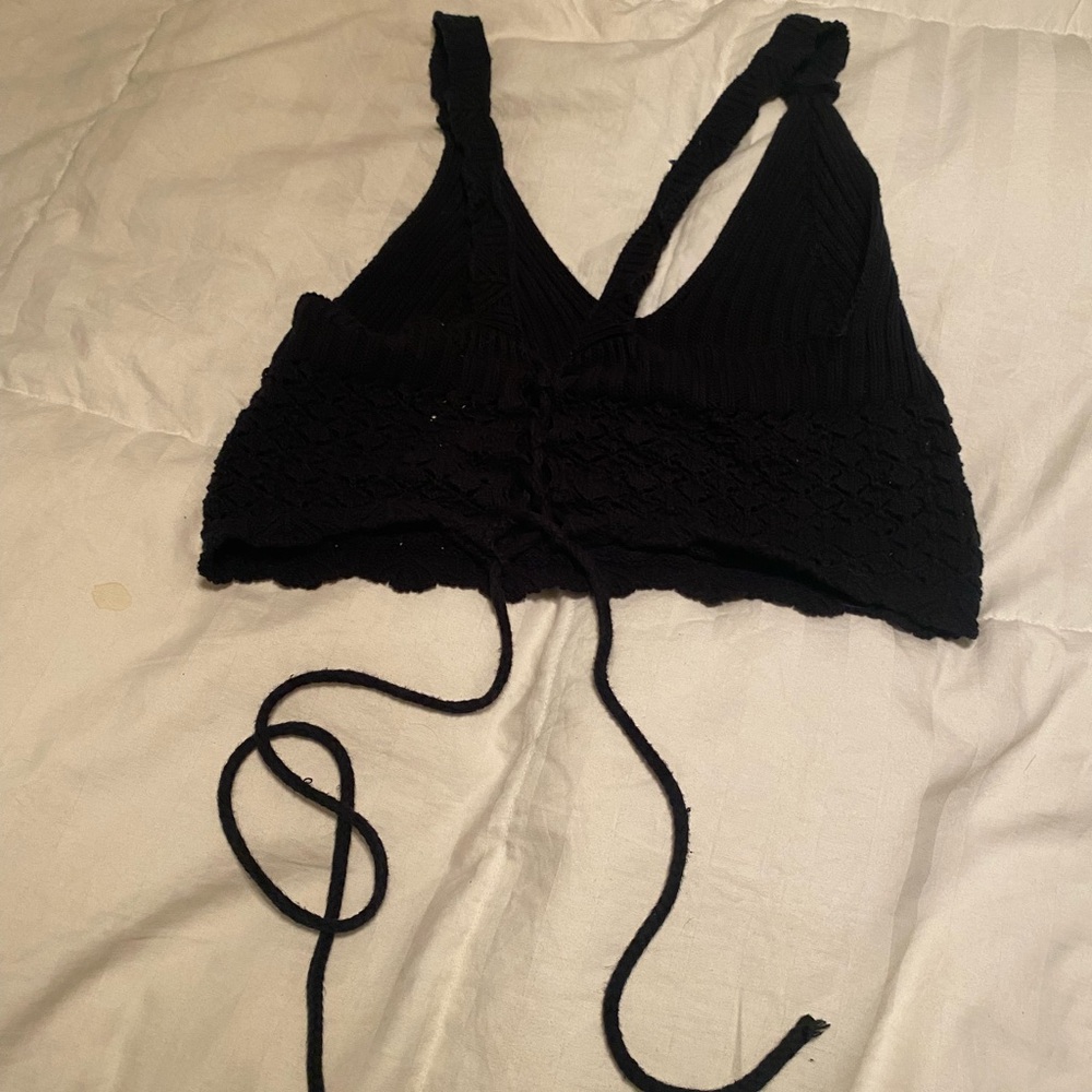 Forever 21 crochet crop top size large